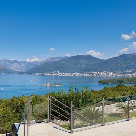 Villa Vista Azzurra 티바트 외부 사진
