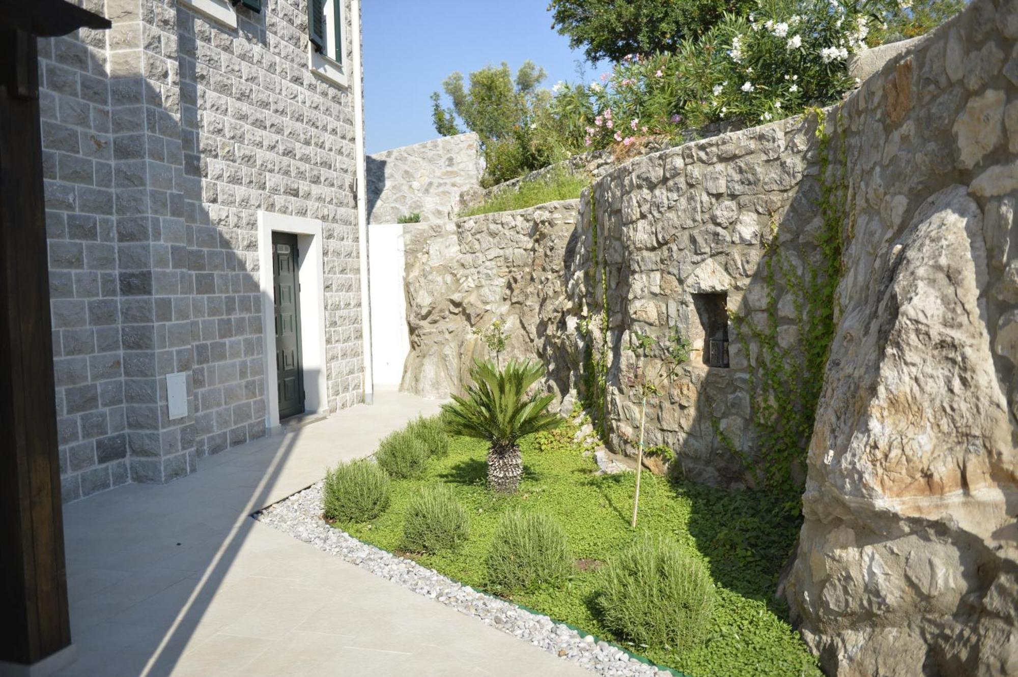 Villa Vista Azzurra 티바트 외부 사진