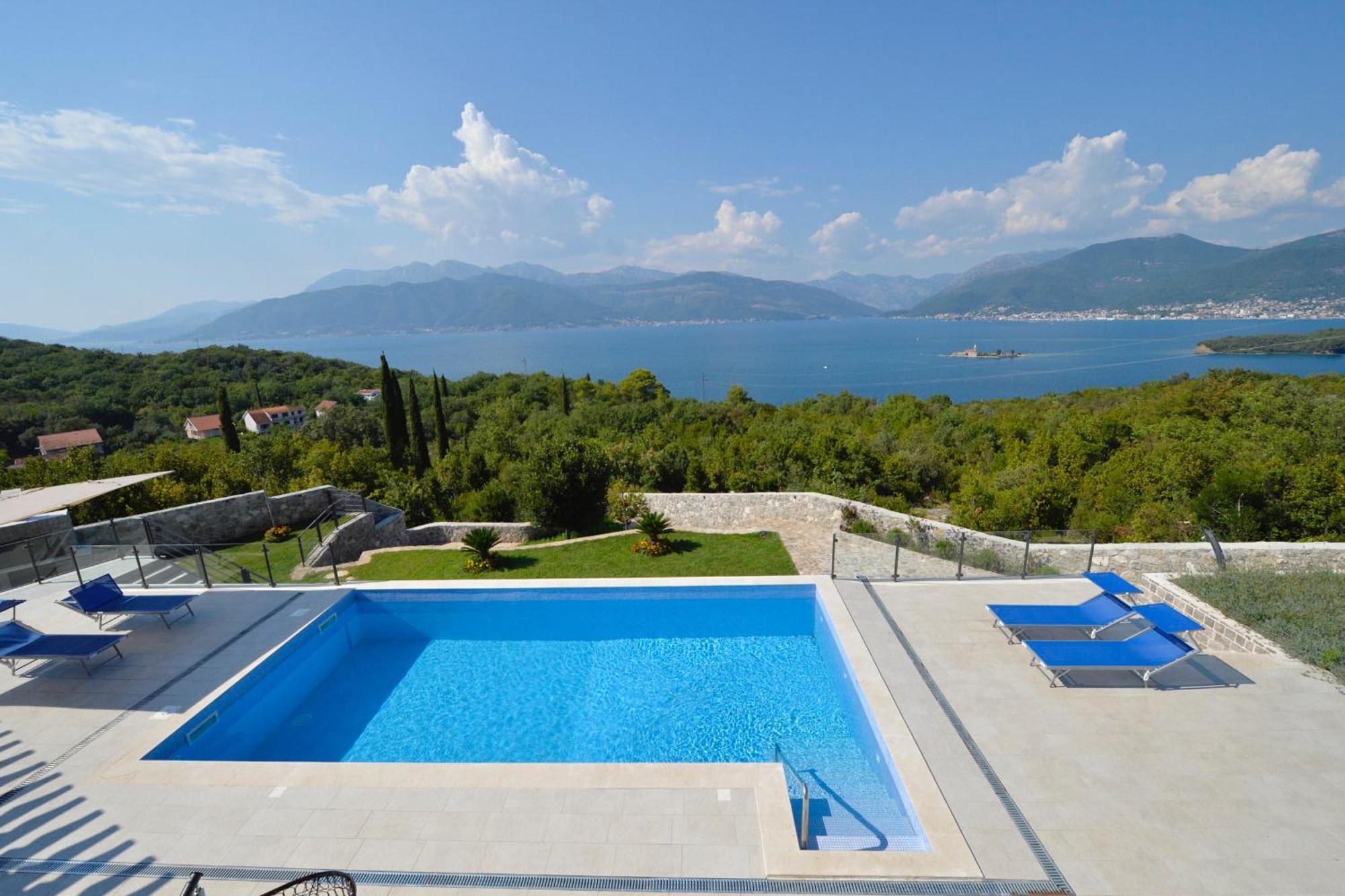 Villa Vista Azzurra 티바트 외부 사진